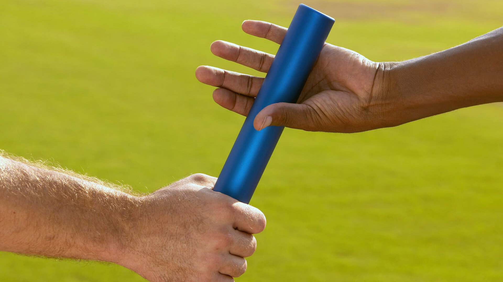 米兰体育(中国大陆)官网-羽毛球场上晋级之路步步惊心，羽毛球晋级规则