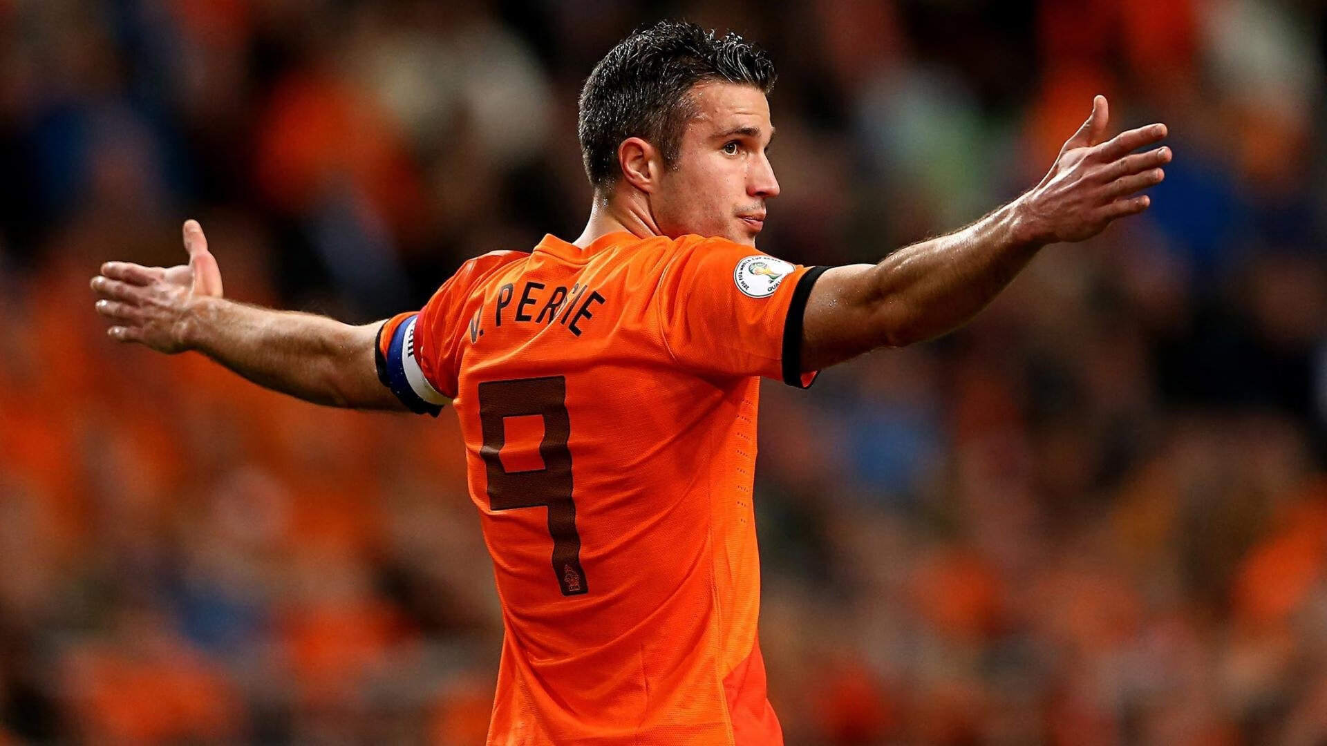 朱婷亮相校园被学生热情包围,朱婷上学